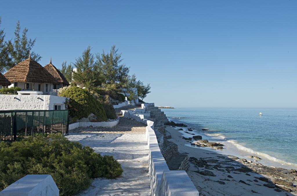 Salary Bay Hotel Tsifota Exterior photo