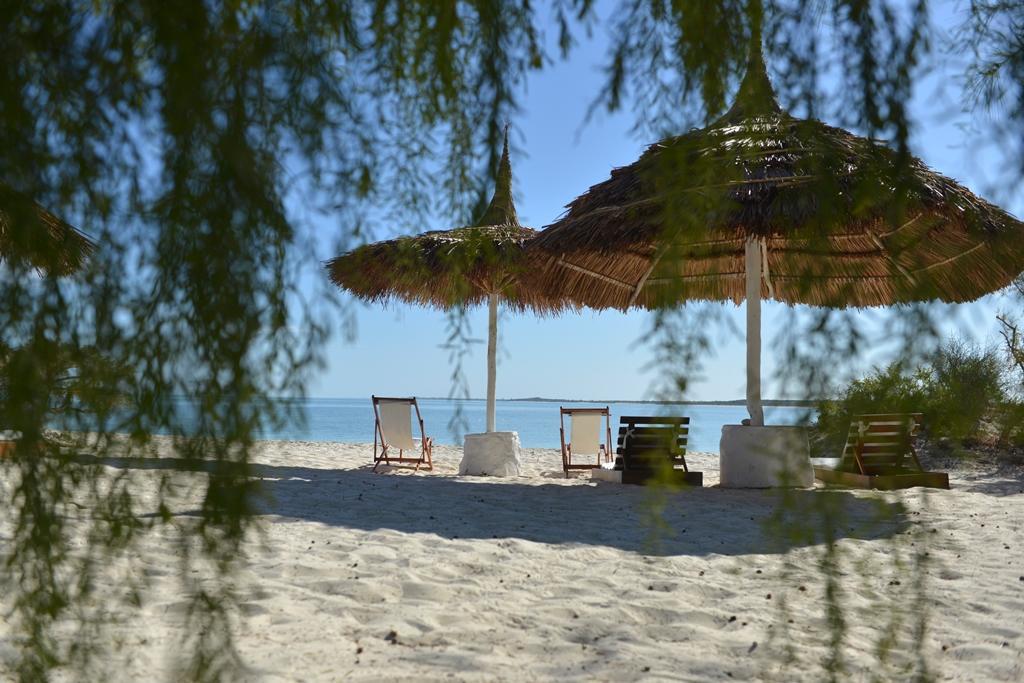Salary Bay Hotel Tsifota Exterior photo